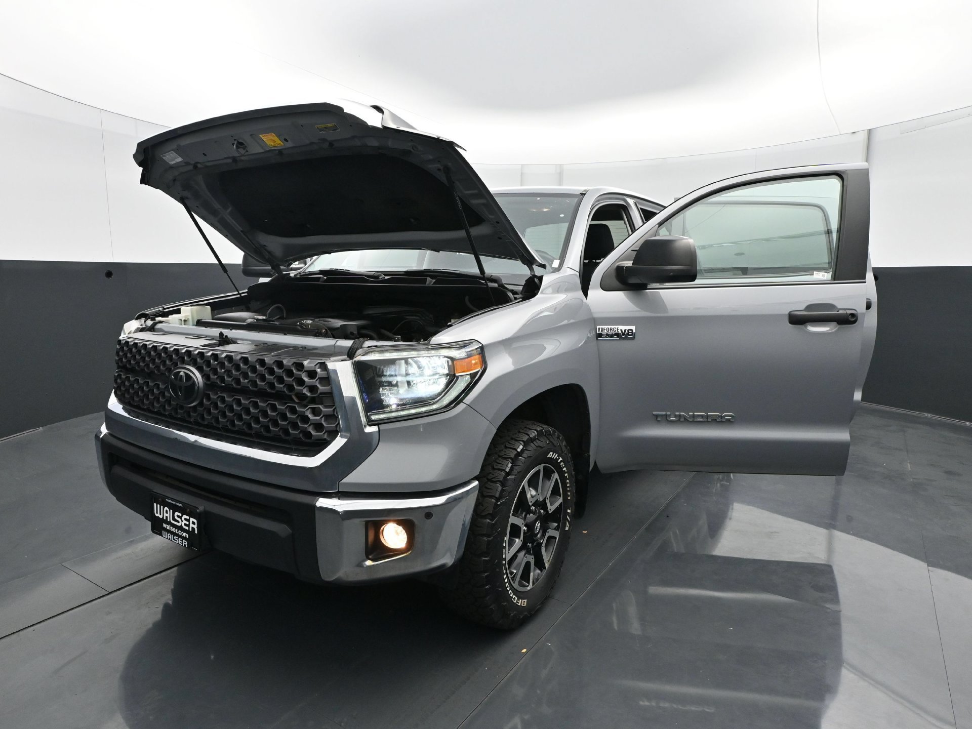 Used 2018 Toyota Tundra SR5 AWD/4WD image 29