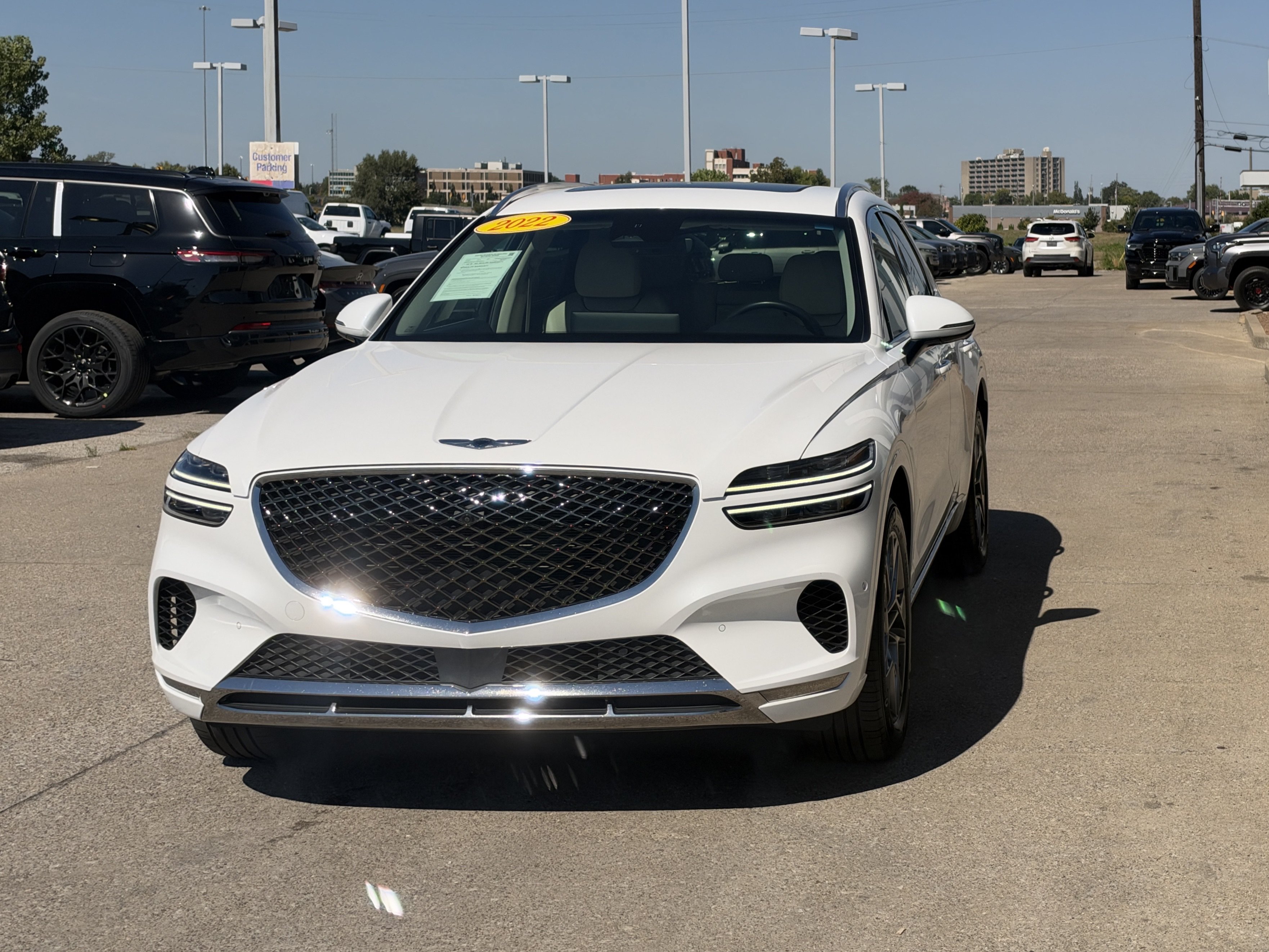 Used 2022 Genesis GV70 2.5T w/ Advanced Package AWD/4WD image 17