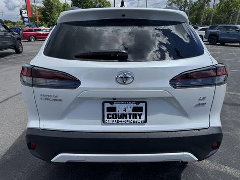 Used 2026 Toyota Corolla Cross LE AWD/4WD image 6