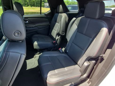 Used 2022 Chevrolet Traverse RS AWD/4WD image 10