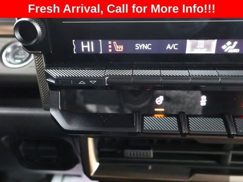 Certified 2025 GMC Hummer EV 2X image 33