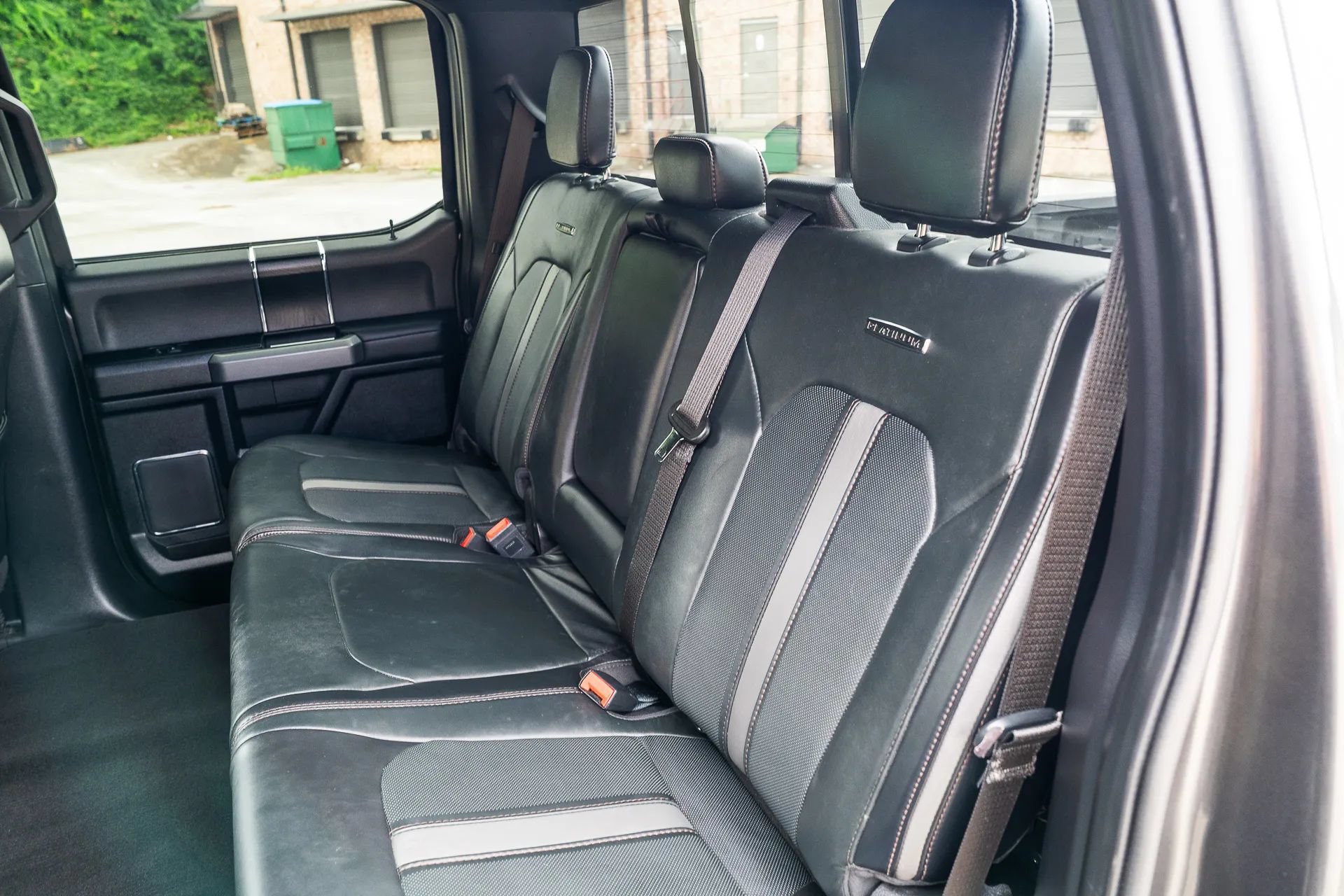 Used 2019 Ford F350 Platinum w/ Platinum Ultimate Package AWD/4WD image 31