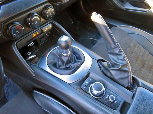 Used 2023 MAZDA MX-5 Miata Club w/ Brembo/BBS Recaro Package image 26