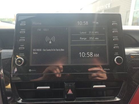 Used 2021 Toyota Camry XSE image 14