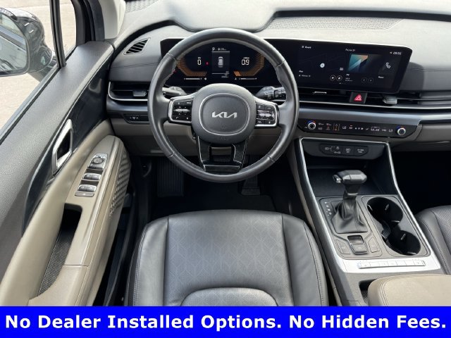 Used 2025 Kia Carnival FWD image 9