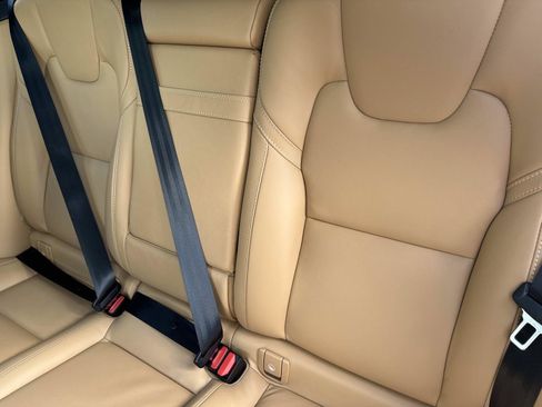 Used 2021 Volvo XC60 T5 Inscription w/ Advanced Package image 14