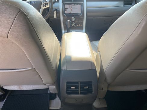 Used 2013 Ford Edge SEL image 23