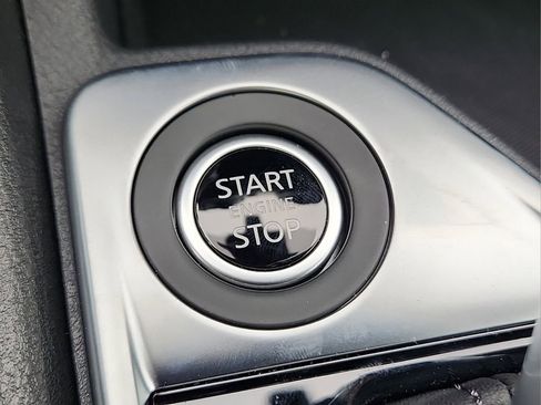 New 2025 Nissan Sentra SV FWD image 9