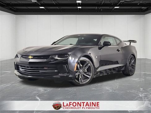Used 2018 Chevrolet Camaro LT image 1
