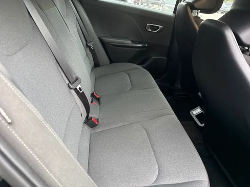 Used 2025 Kia K4 FWD image 12
