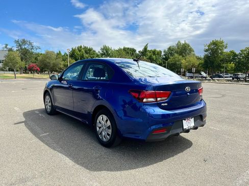 Used 2019 Kia Rio S FWD image 8