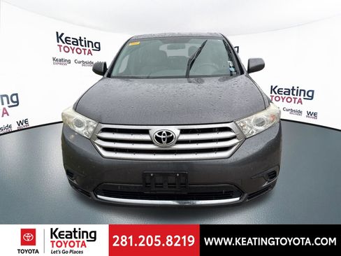 Used 2013 Toyota Highlander Plus image 2