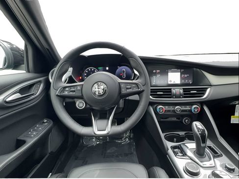 New 2026 Alfa Romeo Giulia w/ Driving Assist Package RWD image 33