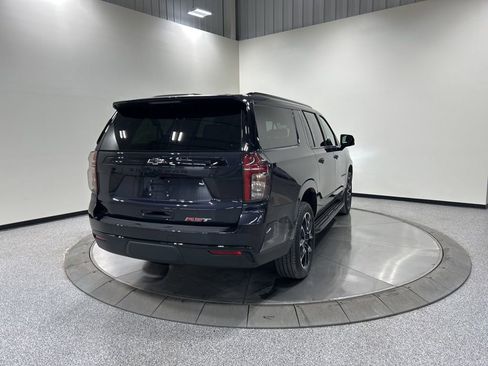 Used 2023 Chevrolet Suburban RST w/ Luxury Package image 6