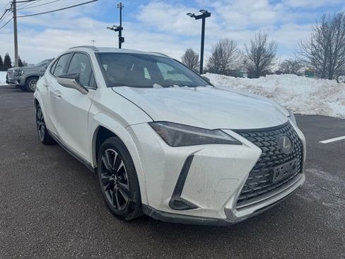 Used 2024 Lexus UX 250h 250h Premium image 6