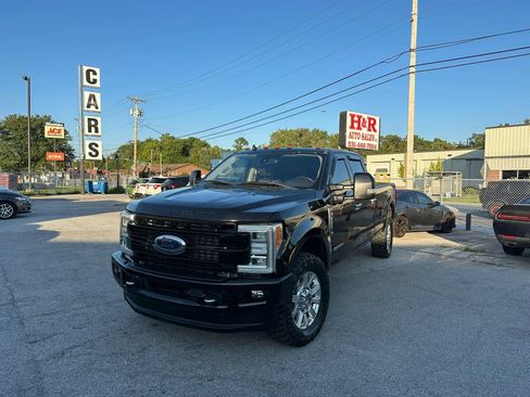 Used 2019 Ford F350 Limited AWD/4WD image 1