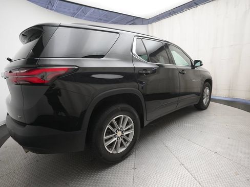 Used 2023 Chevrolet Traverse LT w/ LPO, Floor Liner Package AWD/4WD image 9