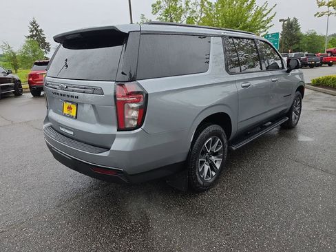 Certified 2024 Chevrolet Suburban Z71 w/ Luxury Package AWD/4WD image 6