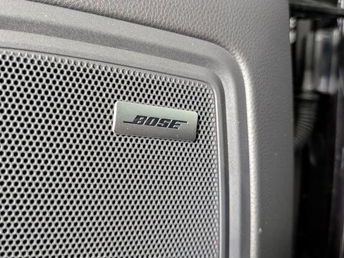 New 2026 Porsche Macan image 28