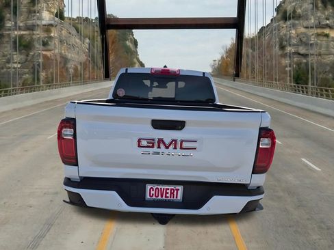 New 2026 GMC Canyon Denali AWD/4WD image 9