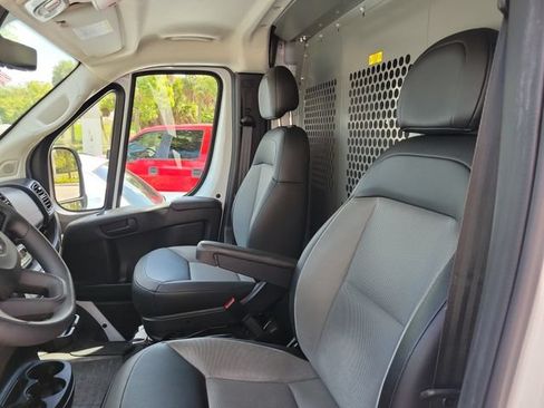 Used 2024 RAM ProMaster 2500 w/ Safety Group FWD image 15