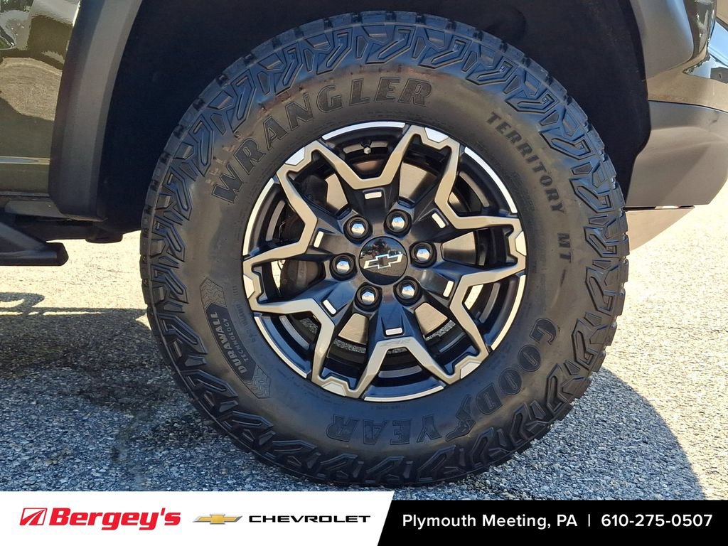 Certified 2023 Chevrolet Colorado ZR2 w/ ZR2 Convenience Package III AWD/4WD image 10
