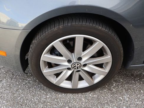Used 2012 Volkswagen Jetta TDI image 4