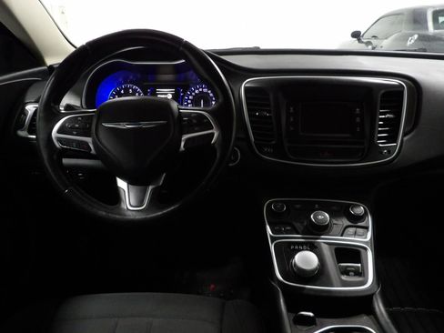 Used 2016 Chrysler 200 Limited w/ Convenience Group FWD image 10