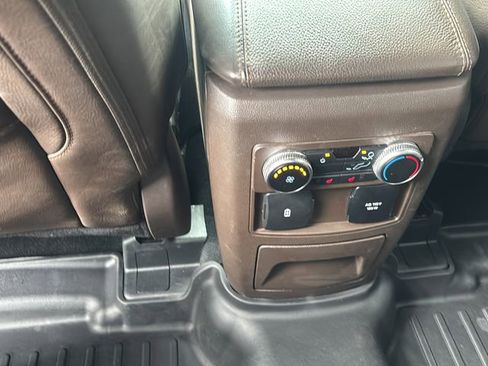 Used 2023 Ford Explorer King Ranch w/ Technology Package AWD/4WD image 17