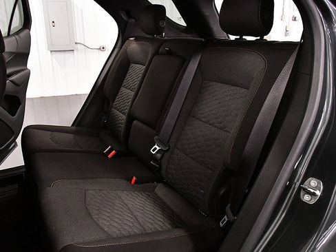 Used 2020 Chevrolet Equinox LT image 28