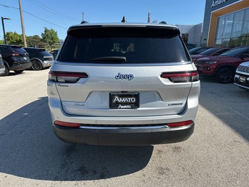 Used 2023 Jeep Grand Cherokee L Laredo AWD/4WD image 8