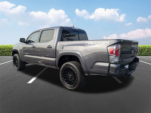 Used 2023 Toyota Tacoma TRD Sport image 6