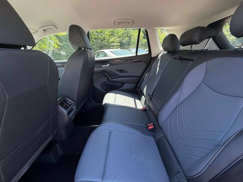 Used 2026 Volkswagen Tiguan SE AWD/4WD image 22