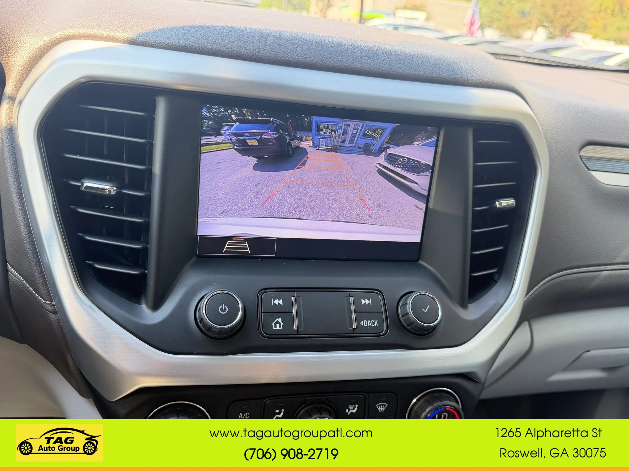 Used 2020 GMC Acadia SLT w/ Driver Alert Package II FWD image 21