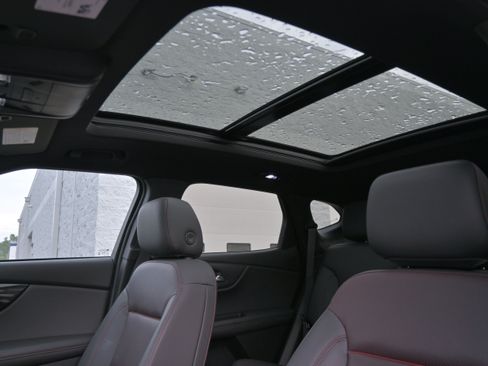 Used 2023 Chevrolet Blazer RS w/ Enhanced Convenience Package FWD image 30