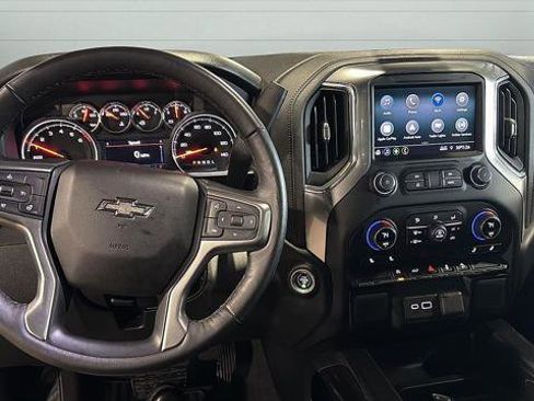 Used 2022 Chevrolet Silverado 1500 RST w/ Z71 Off-Road Package image 17