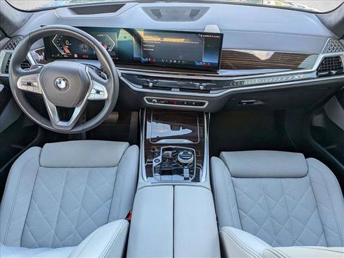 Used 2025 BMW X7 xDrive40i w/ Executive Package AWD/4WD image 13