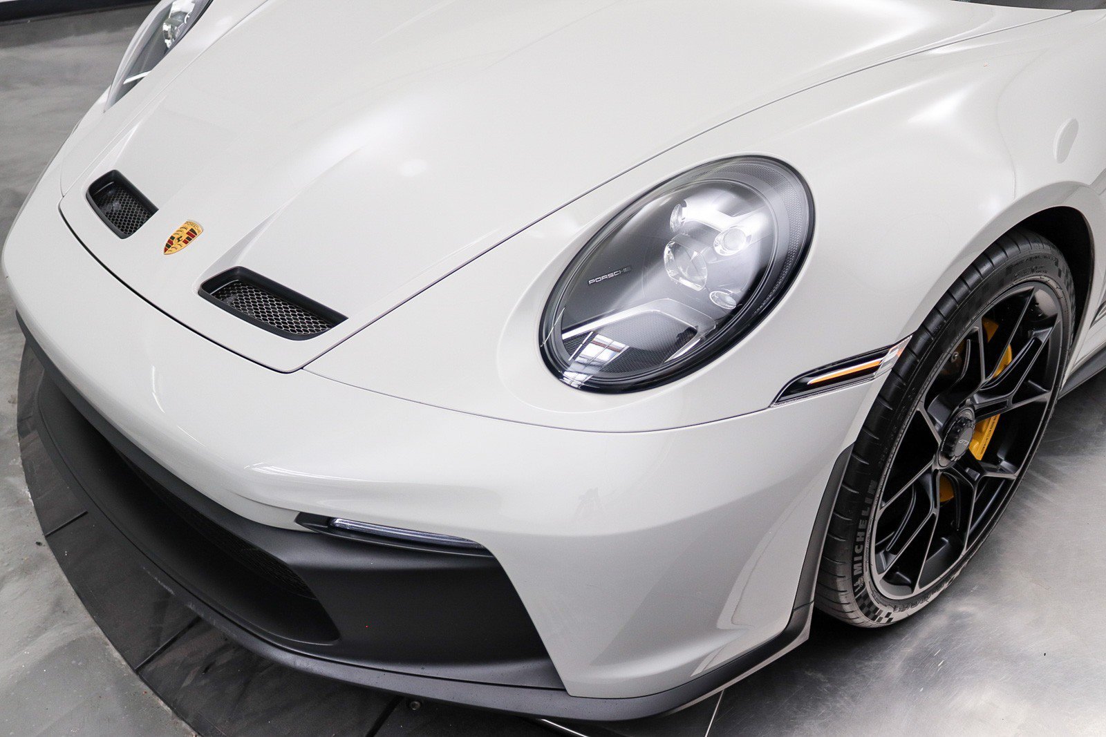 Used 2022 Porsche 911 GT3 RWD image 10