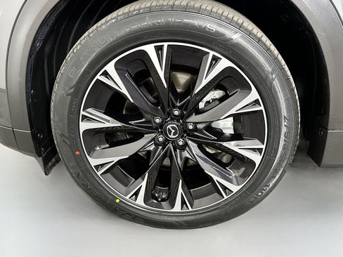 Certified 2024 MAZDA CX-90 Plug-In Hybrid w/ Premium Plus AWD/4WD image 34