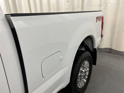Used 2022 Ford F250 Lariat w/ Chrome Package image 23