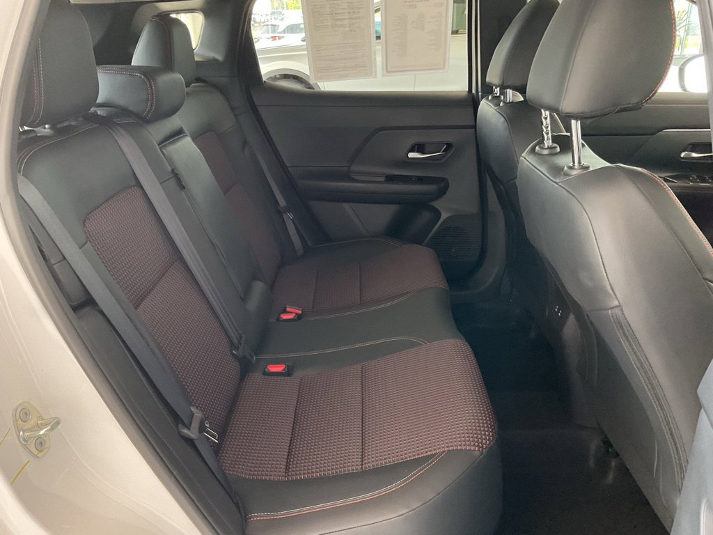 Used 2026 Nissan Kicks SR w/ Cold Weather Package AWD/4WD image 19