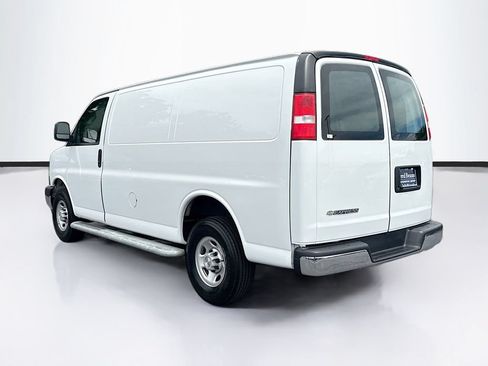 Used 2024 Chevrolet Express 2500 w/ Driver Convenience Package RWD image 7
