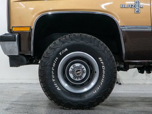 Used 1988 Chevrolet Blazer 4WD image 8