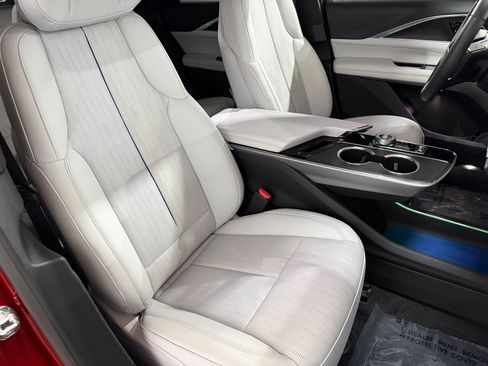 Certified 2024 Cadillac Lyriq Luxury RWD image 35