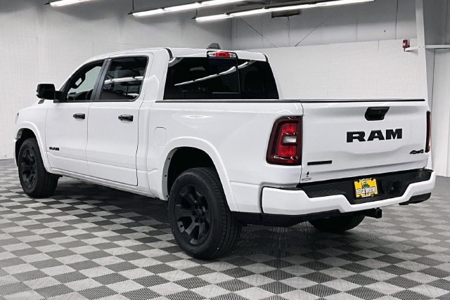 Used 2025 RAM 1500 Big Horn AWD/4WD image 2