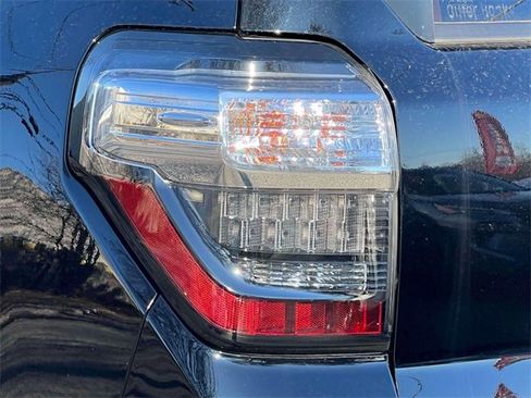 Used 2020 Toyota 4Runner Limited image 10