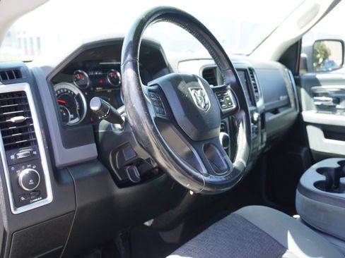 Used 2019 RAM 1500 Big Horn AWD/4WD image 18