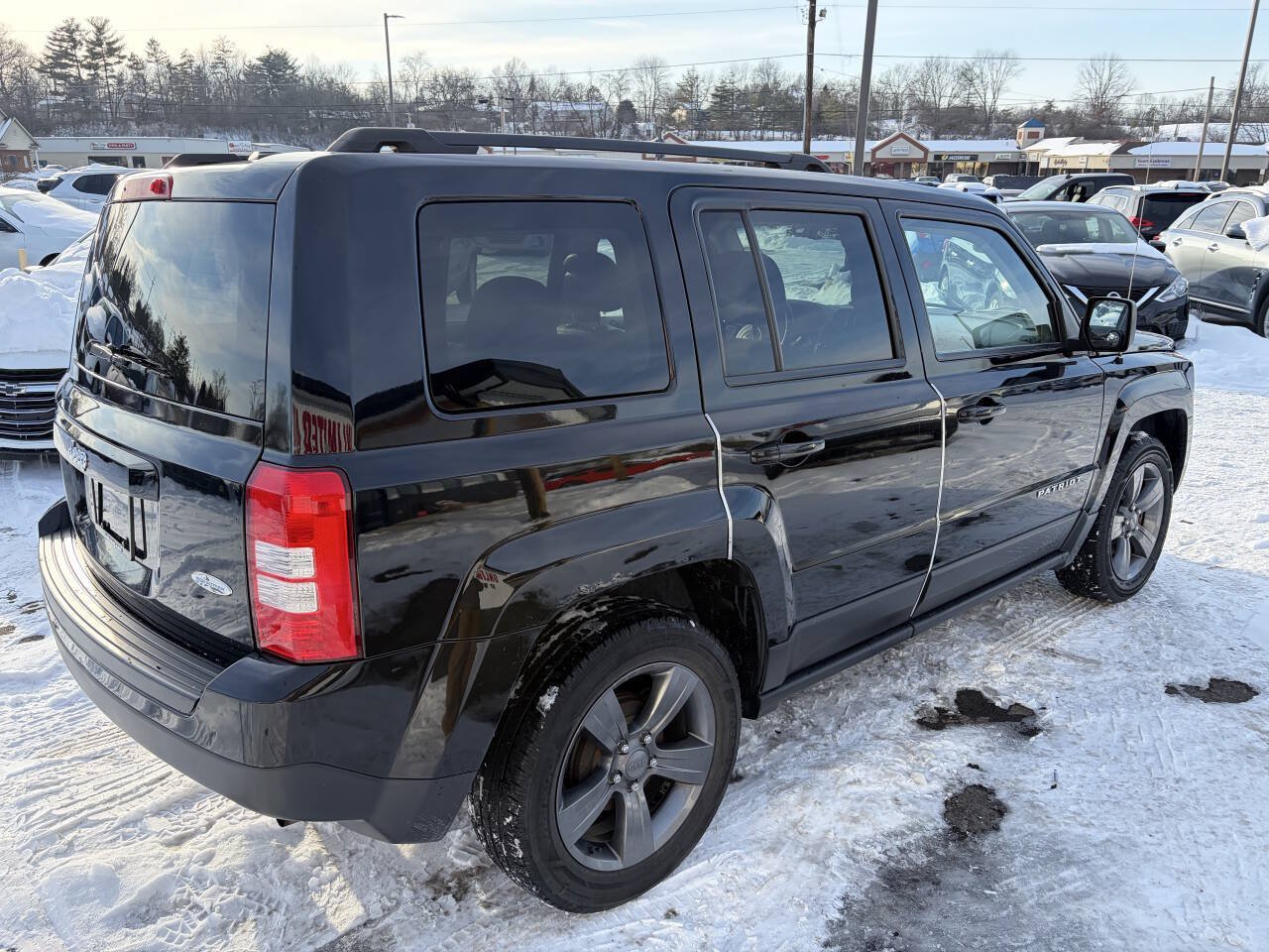 Used 2015 Jeep Patriot High Altitude FWD image 4