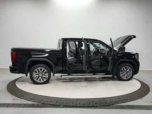 Used 2024 GMC Sierra 1500 Denali w/ Denali Reserve Package AWD/4WD image 16