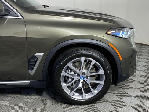Certified 2024 BMW X5 xDrive50e w/ Premium Package image 10